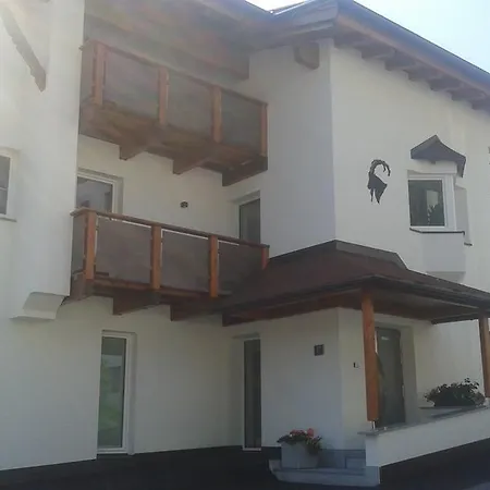 Апартаменты Living Ладис