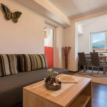 Living Apartment *