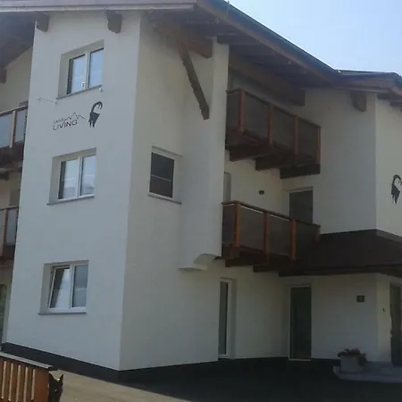 Living Apartment *